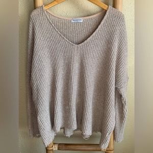 Beige Fashion Nova Sweater - Frayed Hem - Medium Oversized 💛⭐️